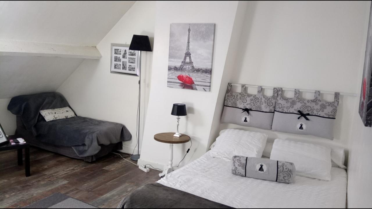 Maison De Ville Bed & Breakfast Magny-en-Vexin Dış mekan fotoğraf